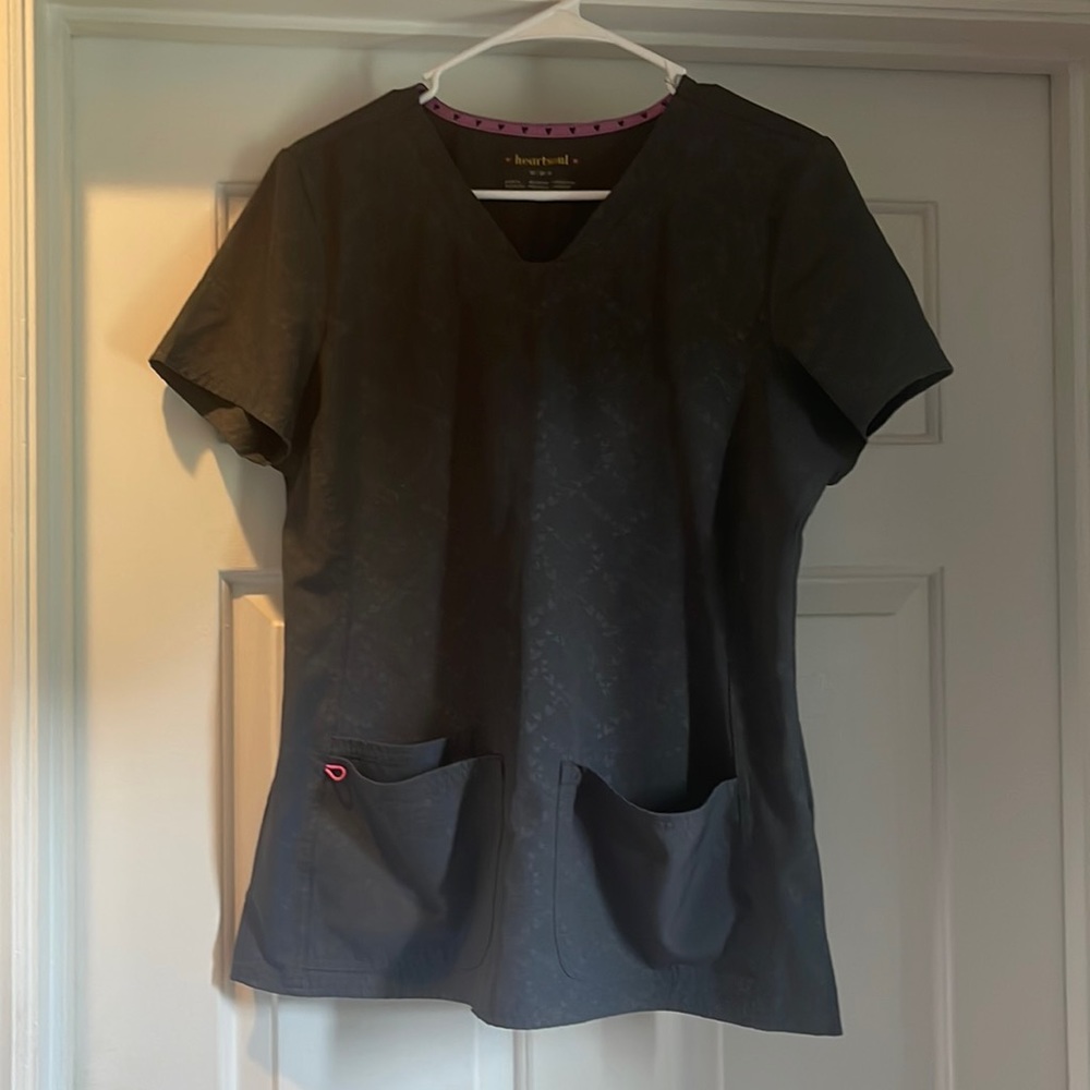 Heart and Soul scrub set M top and MP bottoms